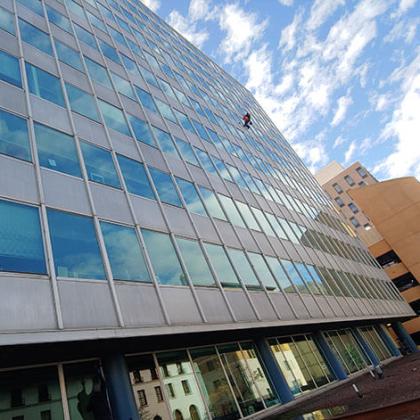 Commercial windows cleaned